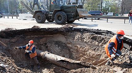 Ліквідація аварій на вул. В.Гетьмана, 27 та Кловскому узвозі, 14