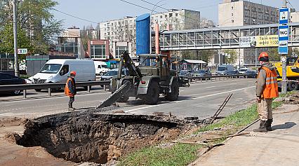 Ліквідація аварій на вул. В.Гетьмана, 27 та Кловскому узвозі, 14