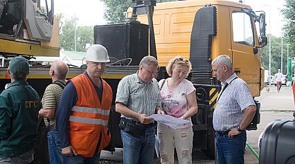 Заміна засувок на розі вулиць Жмеринська та Зодчих