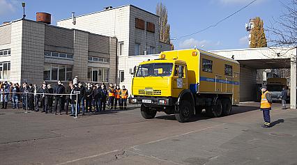 У Київводоканалі привітали водіїв з Днем автомобіліста і дорожника
