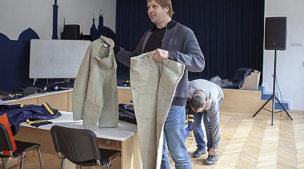 Огляд зразків спецодягу перед закупівлею