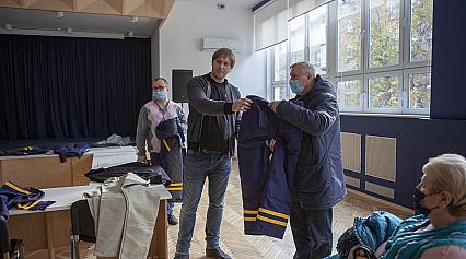 Огляд зразків спецодягу перед закупівлею