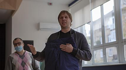Огляд зразків спецодягу перед закупівлею