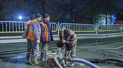 Київводоканал оперативно ліквідував аварійну ситуацію на проспекті А.Навої