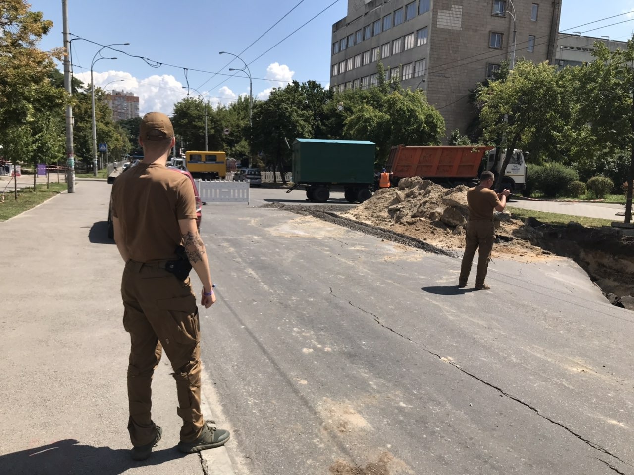 Тривають відновлювальні роботи на Мостицькому колекторі