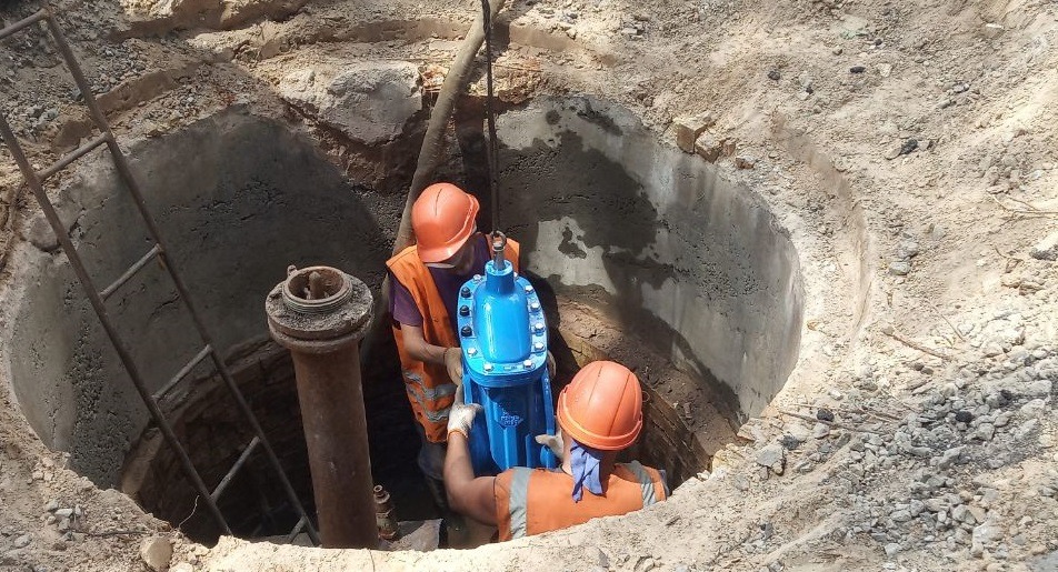 Заміна засувок на розі вулиць Жмеринська та Зодчих (upd)