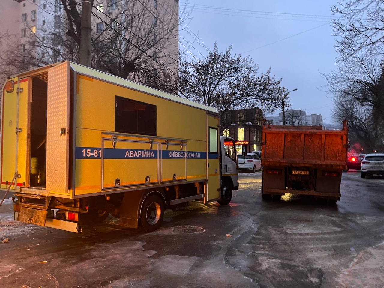 Виконуємо ремонтні роботи по вулиці Оболонська