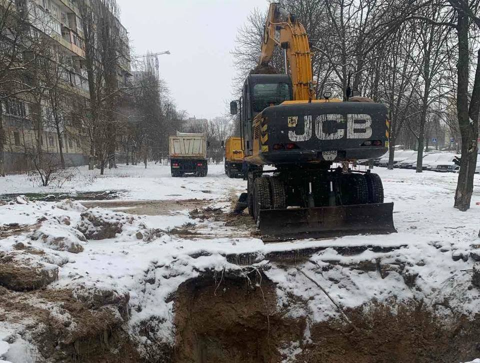 Продовжуються роботи на бульварі Жуля Верна