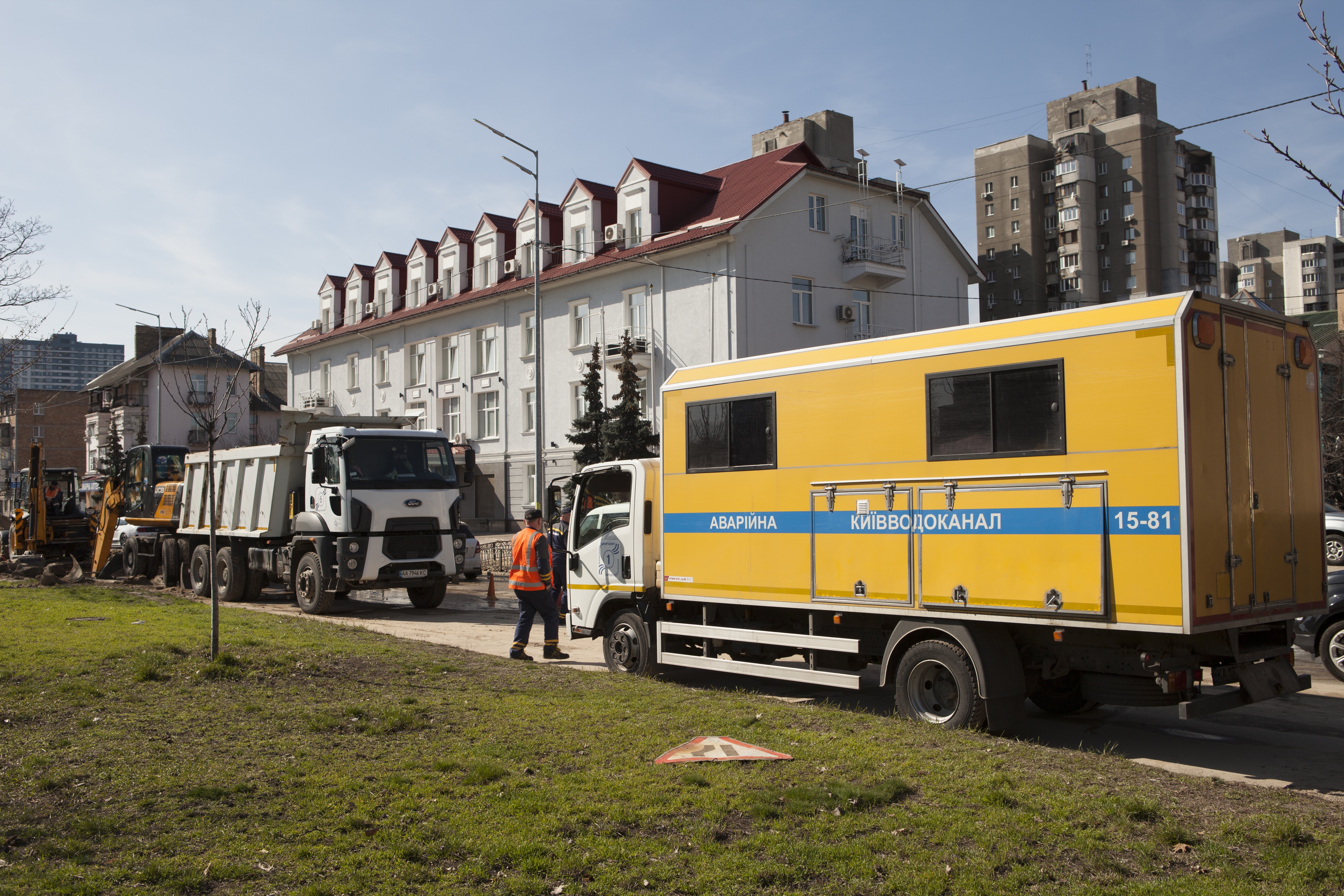 Фахівці Київводоканалу завершили ремонтні роботи по бульвару Верховної Ради,7